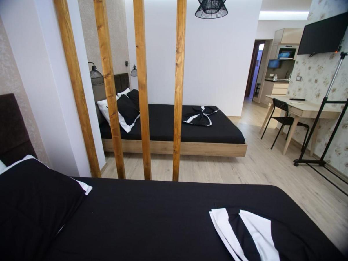 Apartmán Hidden Gem In The Center Of Tirana Exteriér fotografie
