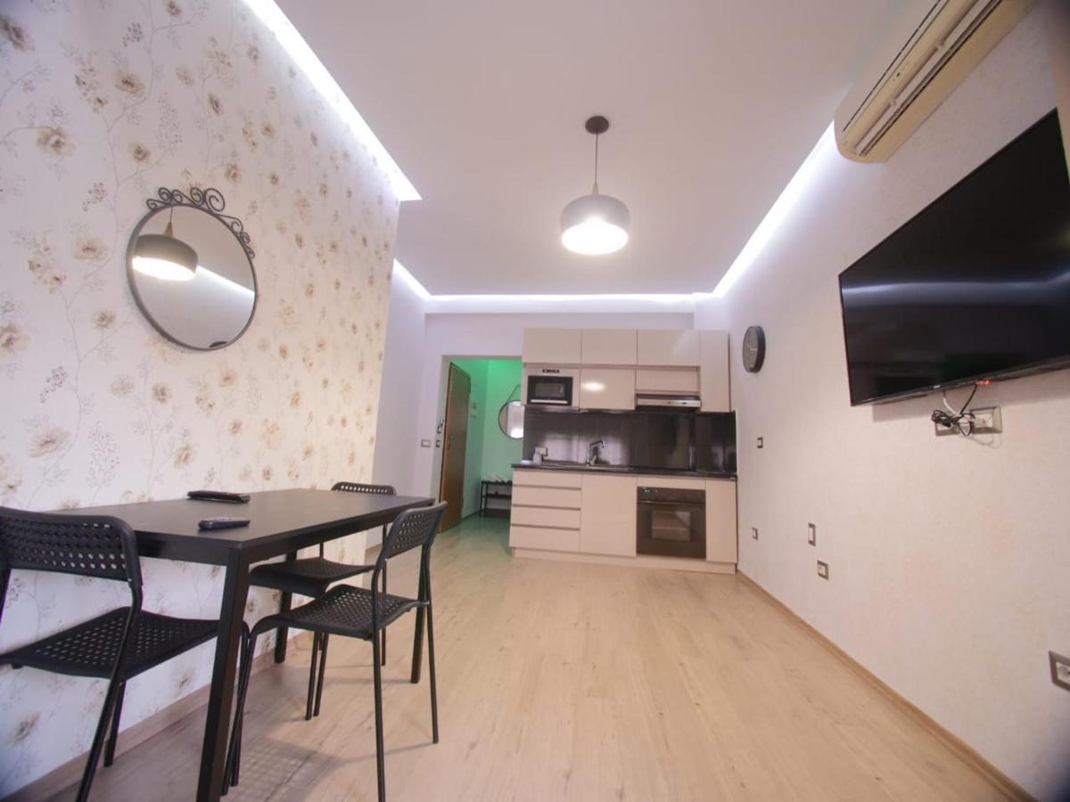 Apartmán Hidden Gem In The Center Of Tirana Exteriér fotografie